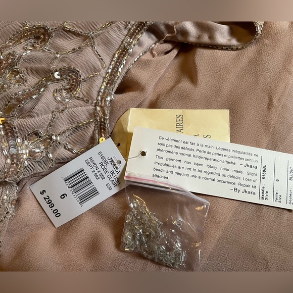 NWT J KARA Beaded Formal Sleeveless Blush Gown with Gold Sequins - Picture 3 of 16